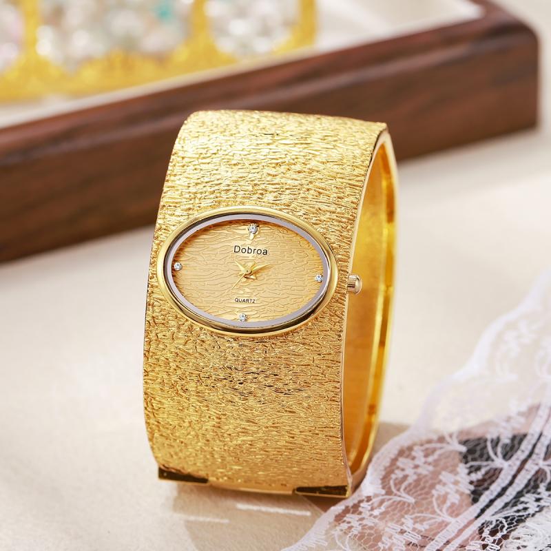 Luxury Watch Trading - ساعة يد نسائية فاخرة ذهبية بنمط