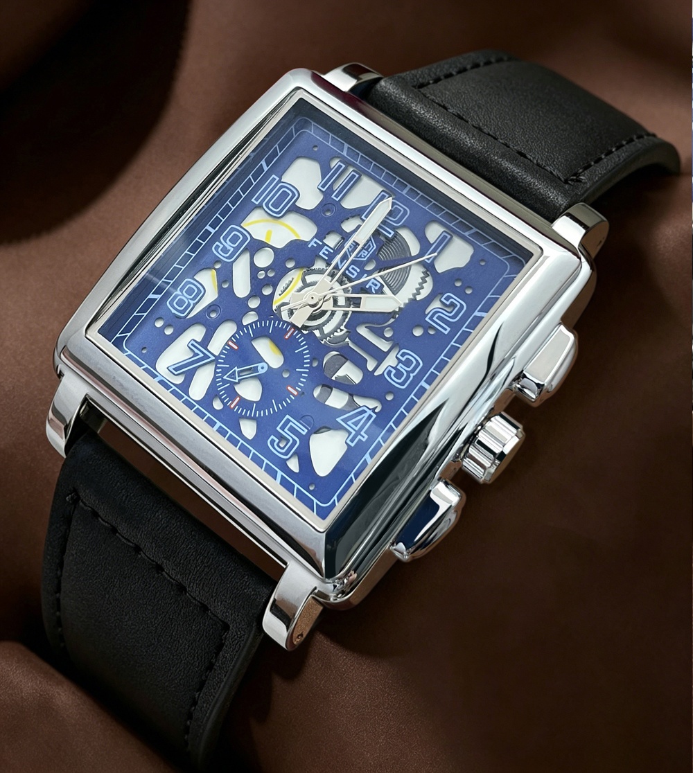 منتج شائع في التجارة الخارجية: - مراجعة Luxury Watch Trading وسعره